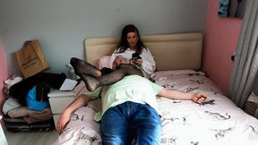 Neck Squeezing On The Bed