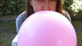 Balloons to inflate together in the garden 760HD