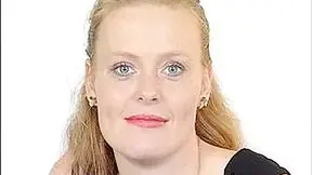 Reife Mami Mit Dem Schwarzen Dildo