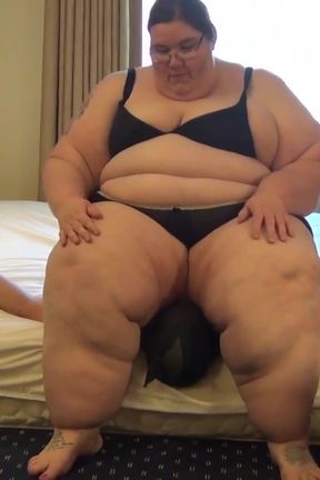 Savannah's intro to butt drops 1