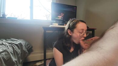 Sophie Ellie’s wet mouth got my Fortnite dripping while she deep throated my big cock