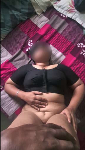 Sexy Desi Housewife in Black Blouse Hard Fucked & Pussy Creampied