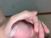 ゴムが破裂するほどに膨らむ大量射精