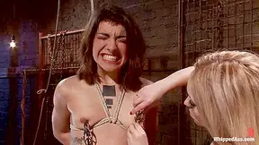 Aiden Starr And Bianca Stone - Fisting Bianca