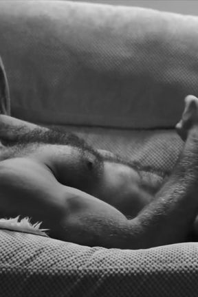 Gabriel Phoenix or the art of jerk-off