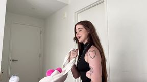 Sharing The Bed With My Roommates GF-Rosie Rider