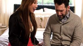 ”Chinese wifey Nicole Doshi gets back at her cheating hubby”