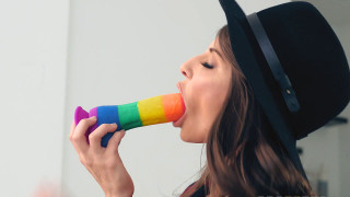 Madison Ivy tells how to give a proper blowjob