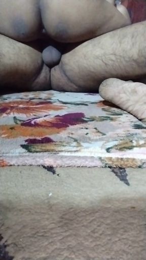 Pakistani beautiful couple enjoy his life   Clip 1