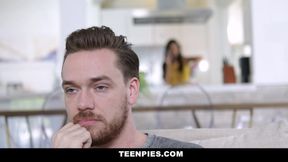 Eavesdropping & Pussy Popping