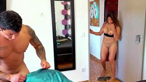 Stepmom's perfect behind on your bed leads to wild smash session