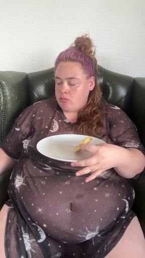 Huge Hungry BBW Stuffing Herself at Breakfast