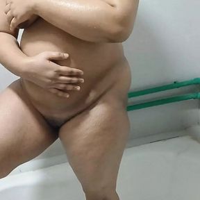 Deshi big gand bhabi hard fucking in bathroom with devor. Roshini-Atif