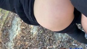 Italian Babe Breaks Quarantine for Outdoor Blowjob