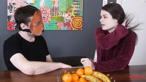 ”Fetish babe chatting behind the scenes”