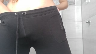 fingering and pissing my pants