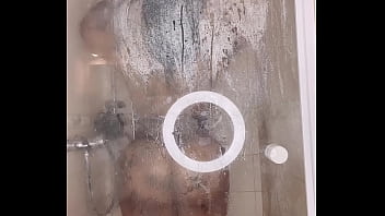 Petit tour &agrave_ la douche