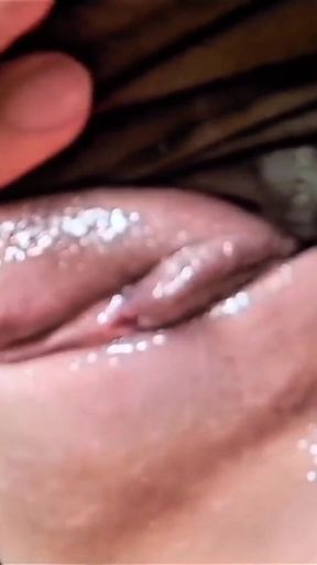 Colombian Woman Masturbates in the Royal Home Bathroom