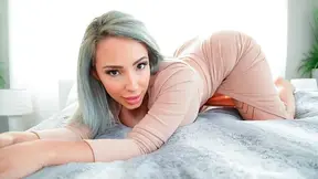 Busty stepmom needs my morning wood to get pregnant so she climbs on and rides
