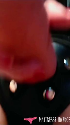 Vends-ta-culotte - If you're a submissive man who loves to suck cock, this video is for you !   Clip 1