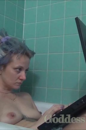 Bath Tease and Fart