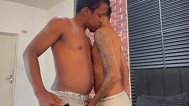 PORNSTAR BRASIL - BIG BLACK COCK FUCKING POWER BOTTOM