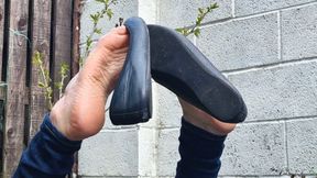 On My Tummy, Ballet Flats Dangle (mkv)