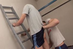 Un Break En El Trabajo Para Algo De Sexo (utter vid)