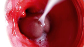 Creampie, masturbation, cumshot, bareback, cumming, cum in pussy – хардкорное фетиш-видео русских парней, большой член трахают в задницу без седла