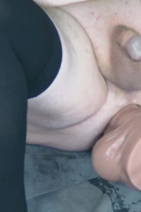 Hilting This Big &amp; Huge Dildo