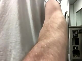 Stream Started at 02/11/2021 08:59 Pm Live in a Bathroom