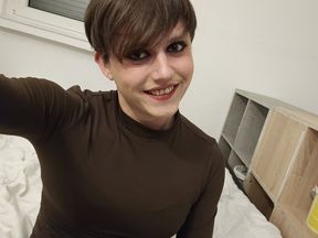 Sissy Millie tries Anal 🫦