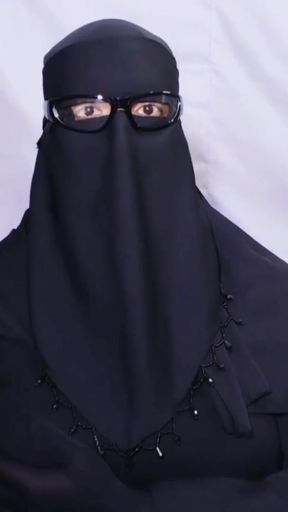 Indian Beautiful stepmother spends the night with her stepson and has sex with him   Clip 1