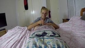 Blonde Celeb Claary Cherry gives a deep morning blowjob