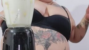 MEGA SHAKE WITH ICE CREAM AND BANANAS