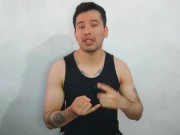 Jovencito twink de 21años le da sexo oral a la vergota de tio de su mejor amiga!