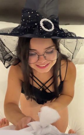 I Always Said That What Debora Prado Does with My Dick Is Witchcraft and She Dressed up as a Witch to Swallow My Rod