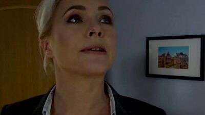 Cougar estate agent finds big tits teen in property FULL VIDEO - MOM XXX