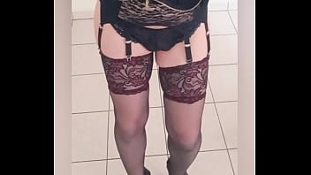 Ma petite salope &agrave_ baiser sans retenue