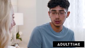 Sadie Summers Offers Up Pussy To Pervy Teen