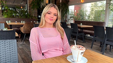 La beauté à l'état pur : voici Jade, 20ans, de Versailles !