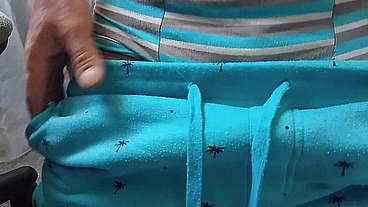 SweetLightCouple -Alex jerks off on grey rug