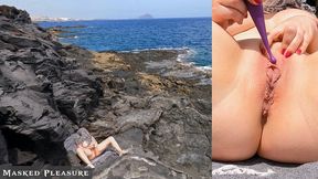 Risky Outdoor Masturbation after a Coastal Hike – Real Female Orgasm in Public