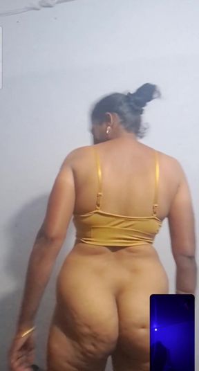 Iconic moment from &quot;Indian tamil aunty ass show&quot;