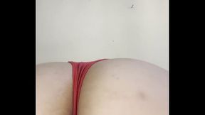 Arab Hijab Girl Bends Over to Show Her Juicy Ass and Perfect Booty in Niqab