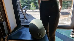Lina Roselina’s Yoga to Cum Play