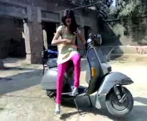 Real busty Indian chick gets fucked on the motor bike by her BF