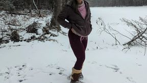 desperate pee, couldn&#039;t make it home in a snowstorm