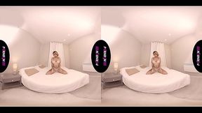 PORNBCN Smartphone Virtual Reality a milf masturbates for her fans and is more horny than ever, touching her big boobs and masturbating her pussy to orgasm. Mature slut mom big boobs - tits