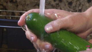 διπλή διείσδυση &#8211; σόλο ταινία με κορίτσια με μικρά βυζιά, μελαχρινή Αμερικανίδα MILF Sarah Shevon, γαμάει τον κώλο της